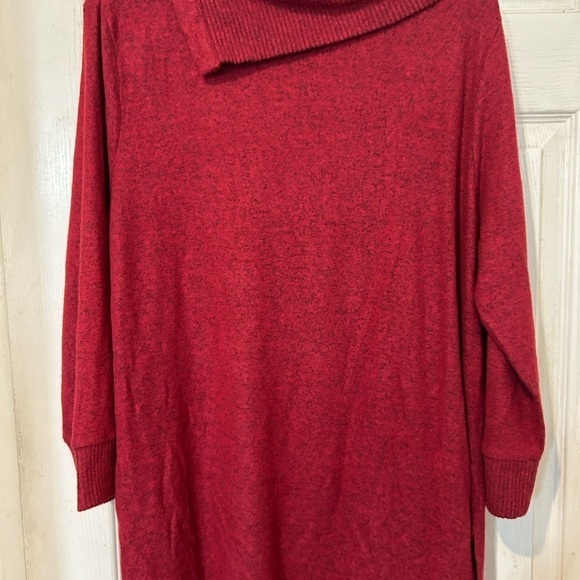 NWT Retrology Sweater Barqoue /Black Combo - Picture 3 of 5